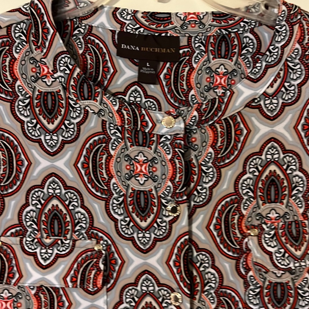 “NWT” DANA BUCHMAN BUTTON, LONG SLEEVE BLOUSE